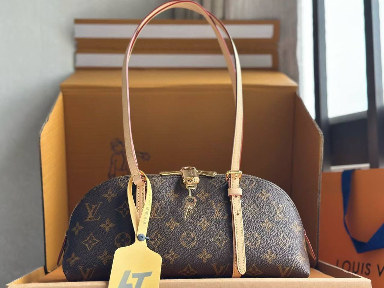 LV

Master Bags
For Price 👇 WhatsApp✅
0568585901 
0507557372
0552275751 Owner Zain 👌

Zain307
♥️♥️♥️
