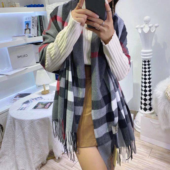 Coming new stock
Winter scarf 
45 dhs🪙🌨️

Zain93
♥️♥️♥️