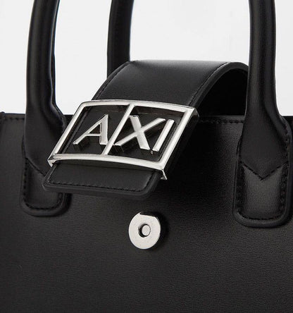 ARMANI 

COPY ONE 
NEW CAME  

WITH BOX 
🎁🎁🎁

135 dhs❤️

Zain39
♥️♥️♥️