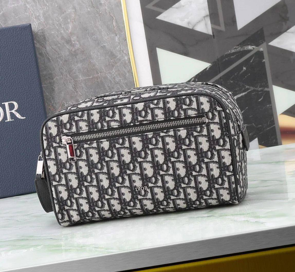 Master bags
175 dhs✅

Zain33
♥️♥️♥️