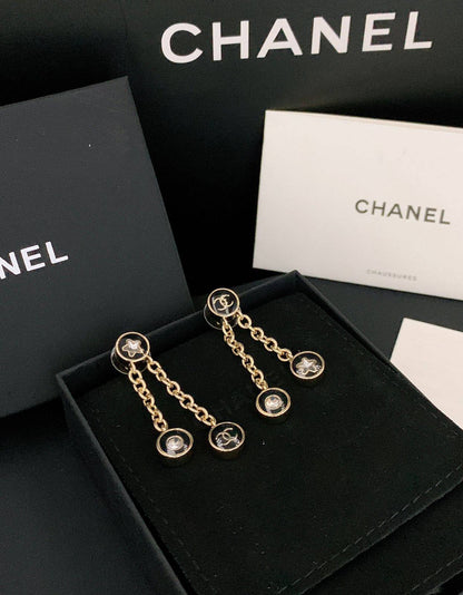 CHANEL

65 dhs❣️
         _With_
          *Box* 📦✅

Zain89
♥️♥️♥️