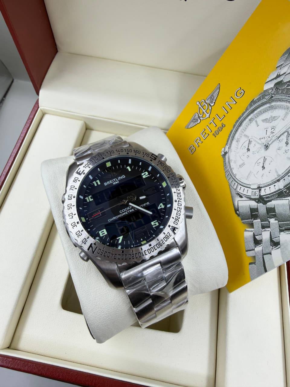 Brietling Men
*Good quality*
*Dual-time*
*Battery*
410 dhs✅

Zain29
♥️♥️♥️