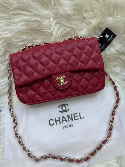 💎 Chanel CF
1⃣️ First quality +🎁
Size : 26 * 17 cm
95 dhs❣️
with box 🎁

Zain115
♥️♥️♥️