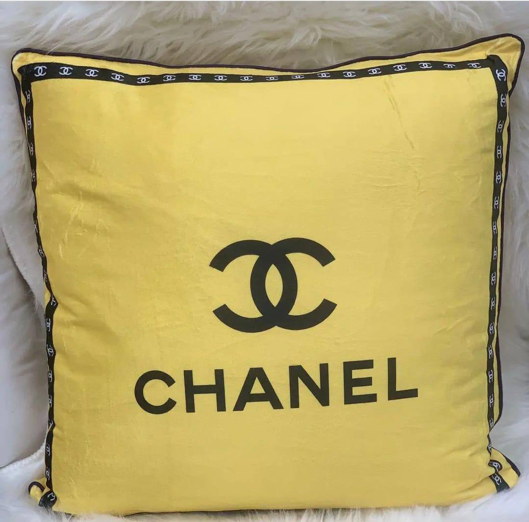 Master 
Pillowcases 
Size 45*45 
50 dhs❣️

Zain99
♥️♥️♥️