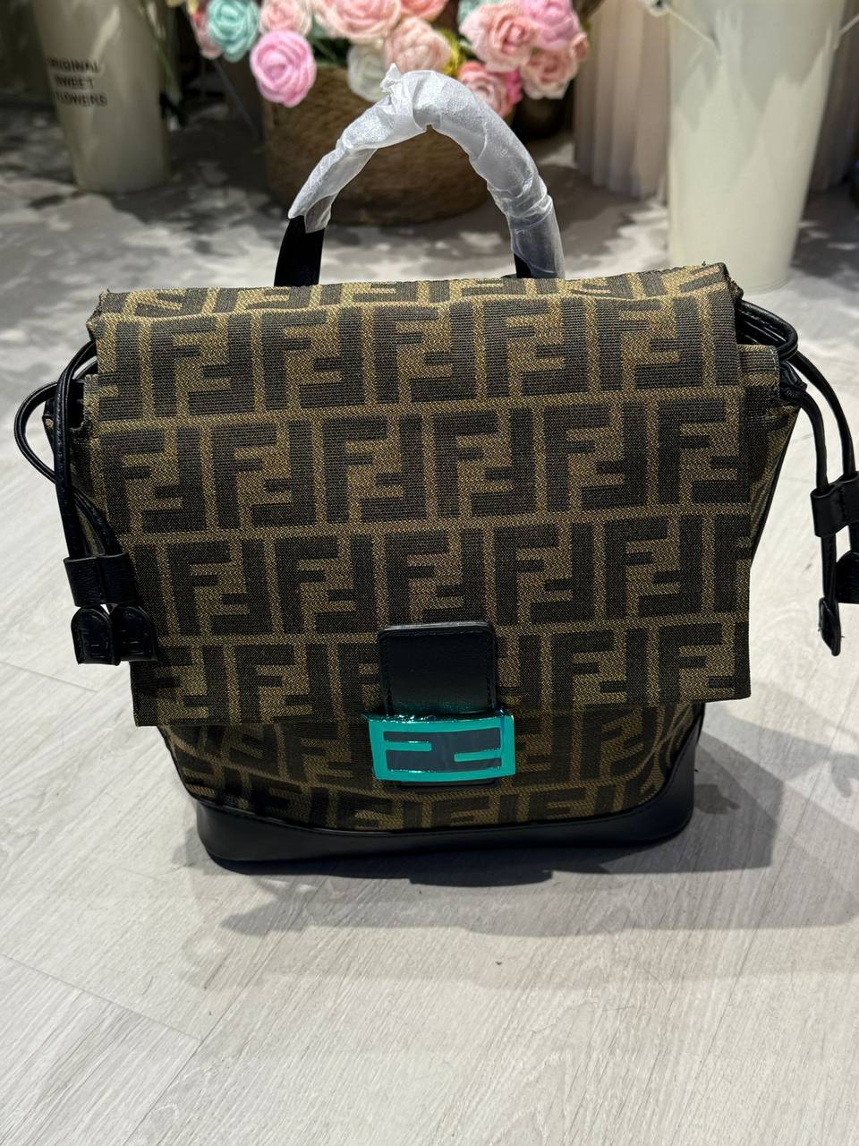 FENDI

BACKPACK 

110 dhs✅

Zain44
♥️♥️♥️
