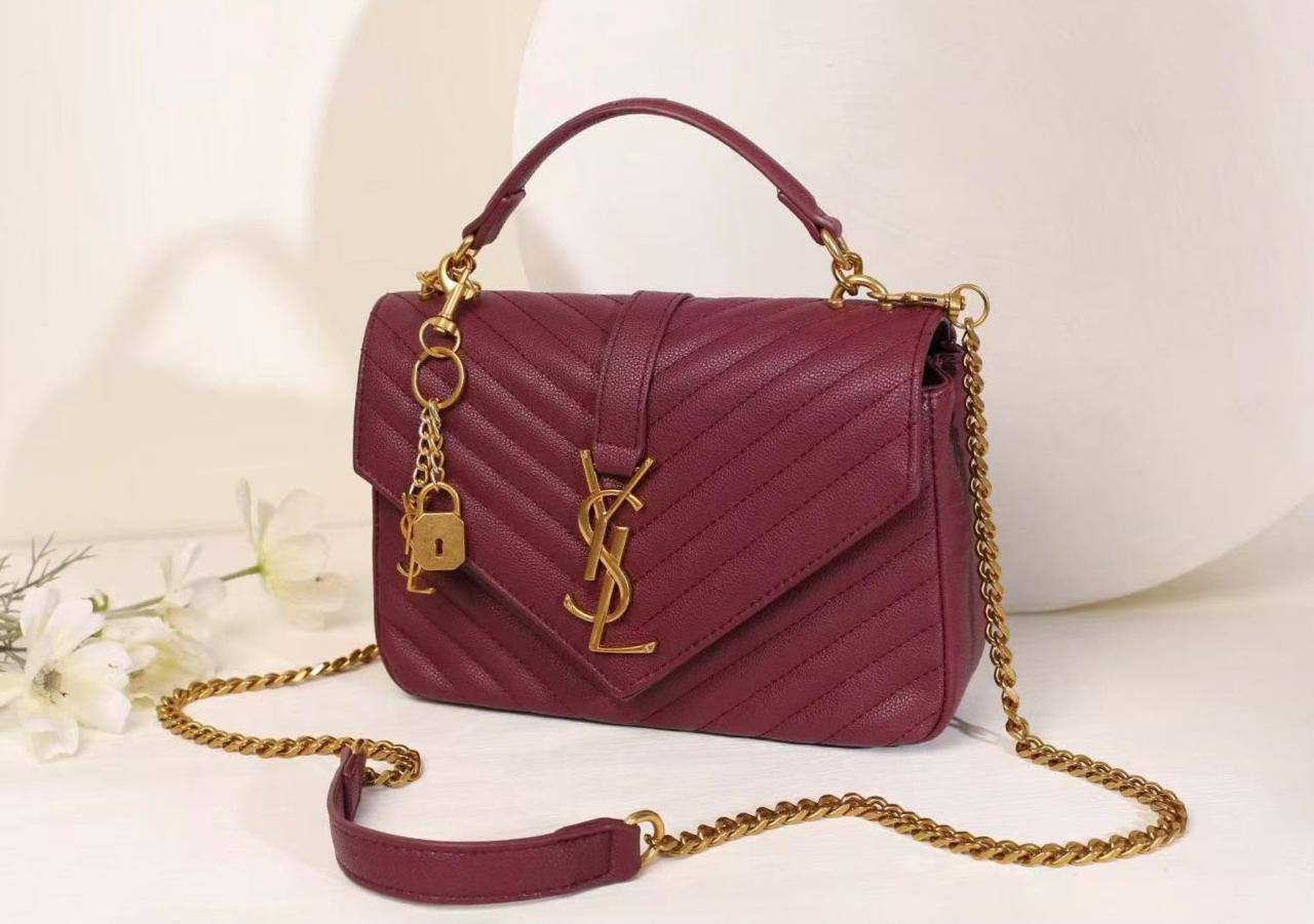 YSL 

NEW CAME 

GOOD QUALITY 

WITH BOX 

110 dhs🇦🇪🇦🇪🇦🇪

Zain17
♥️♥️♥️