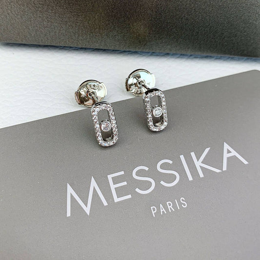 Messika 🌊*
Necklace 🦋
Earring❤️‍🔥
Master quality 💯
With normal boxes 📦 
80 dhs✅
With master box 🗃️ 
120 dhs✅

Zain216
♥️♥️♥️