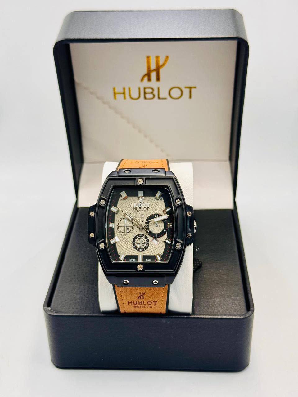 Hublot

60 dhs

Zain08

♥️♥️♥️
