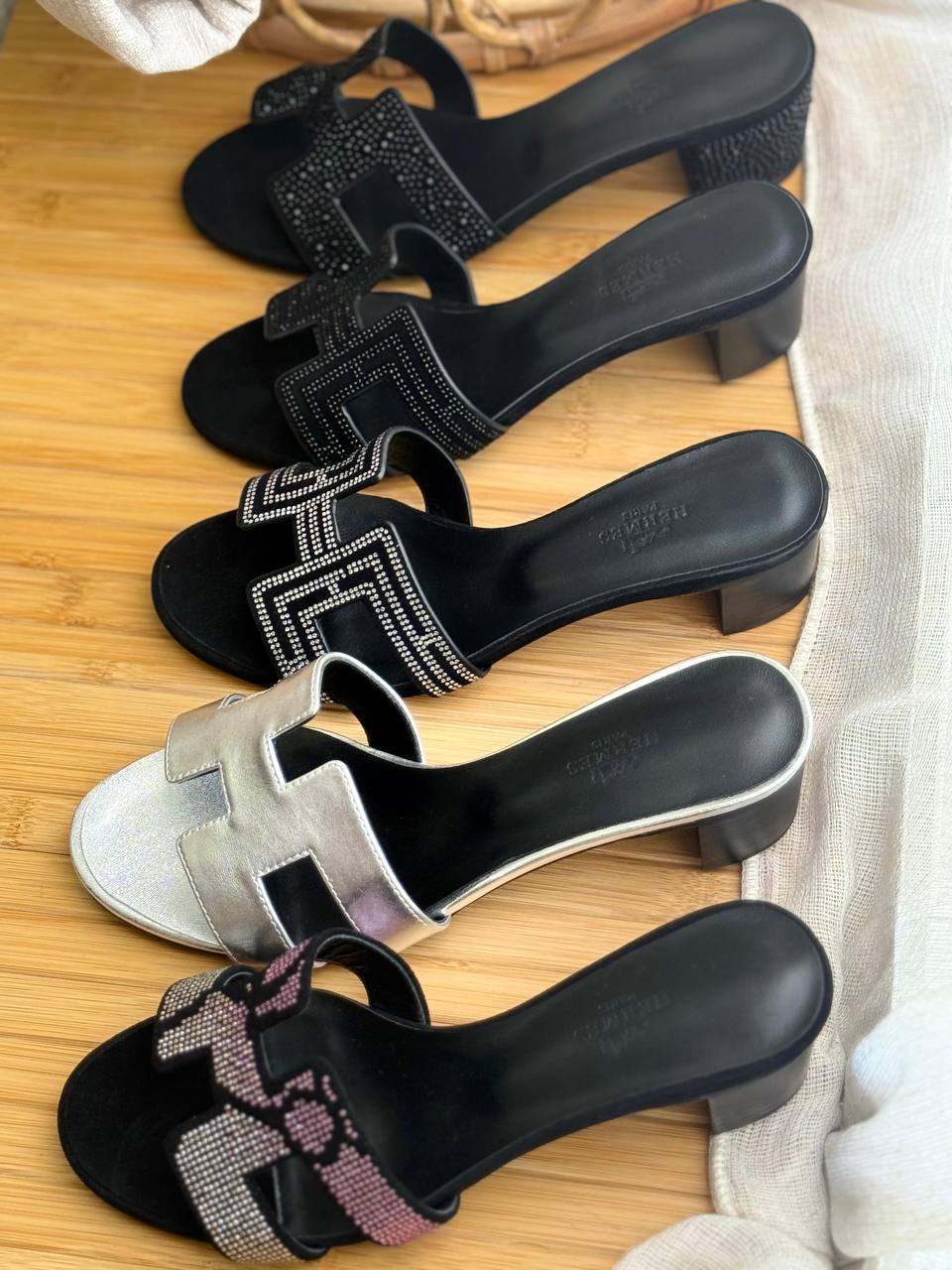Hermes 
AAA+ Quality
𝗦𝗶𝘇𝗲 𝟯𝟲 𝘁𝗼𝗼 𝟰𝟭
450 dhs✅

Zain303
♥️♥️♥️
