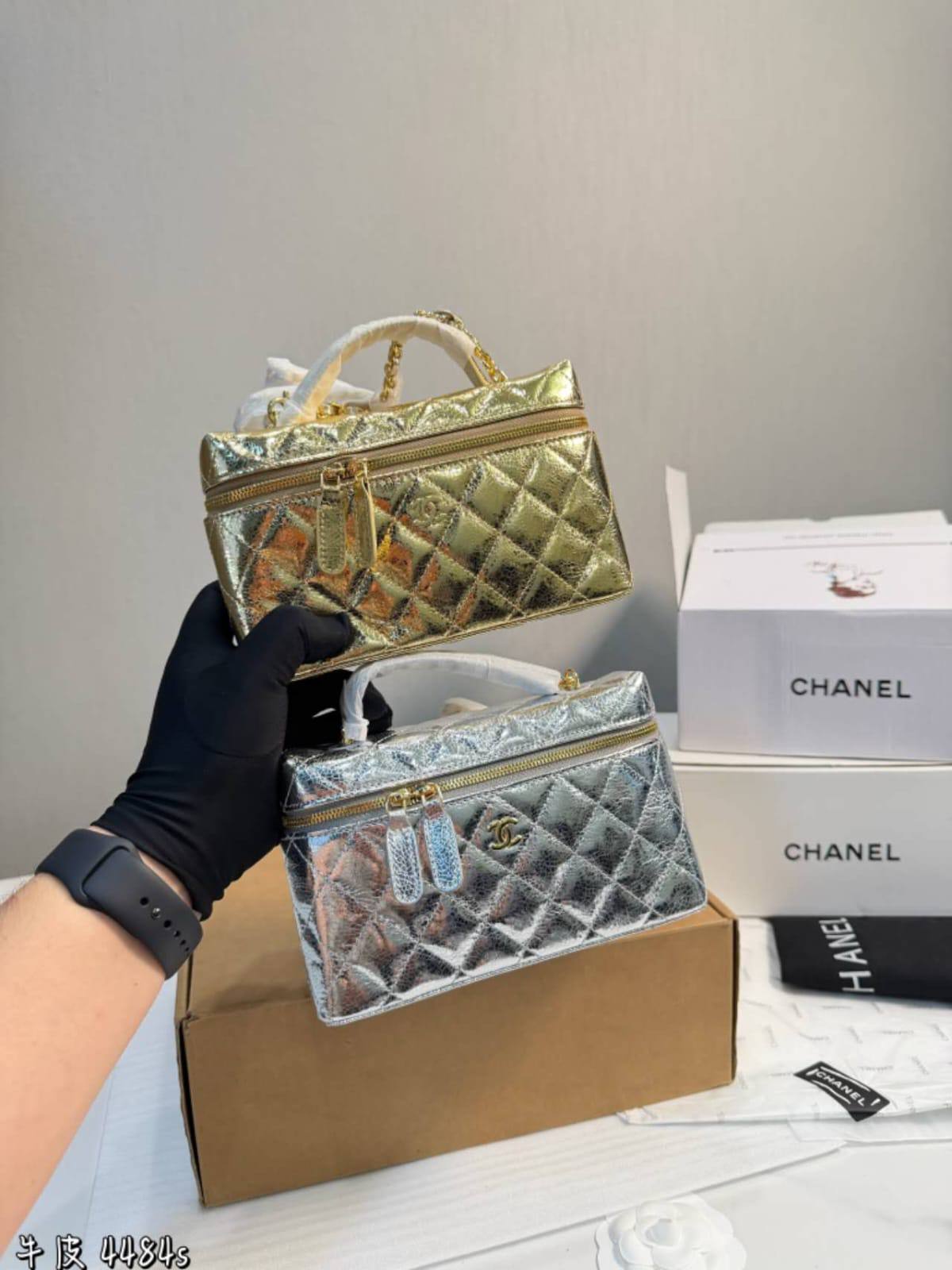Chanel
Master🖤
320 dhs✅

Zain10
♥️♥️♥️