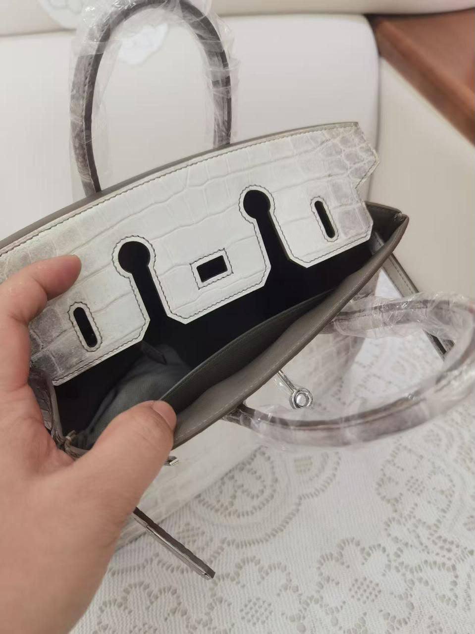 Master Bags
For Price 👇 WhatsApp✅
0568585901 
0507557372
0552275751 Owner Zain 👌

Zain314
♥️♥️♥️