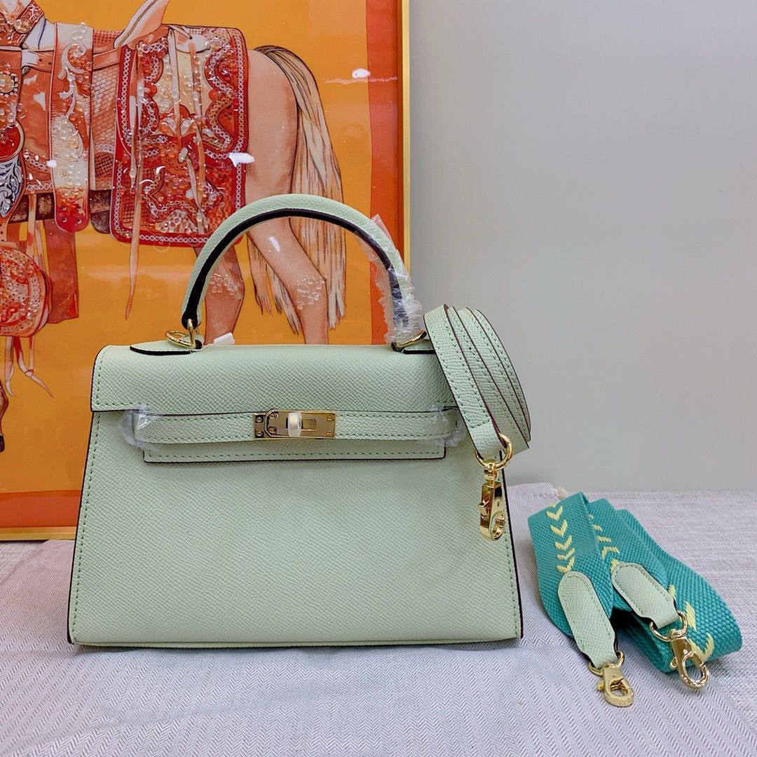 Hermes 
Master 👌
280 dhs❣️
#22cm🥰🥰

Zain228
♥️♥️♥️