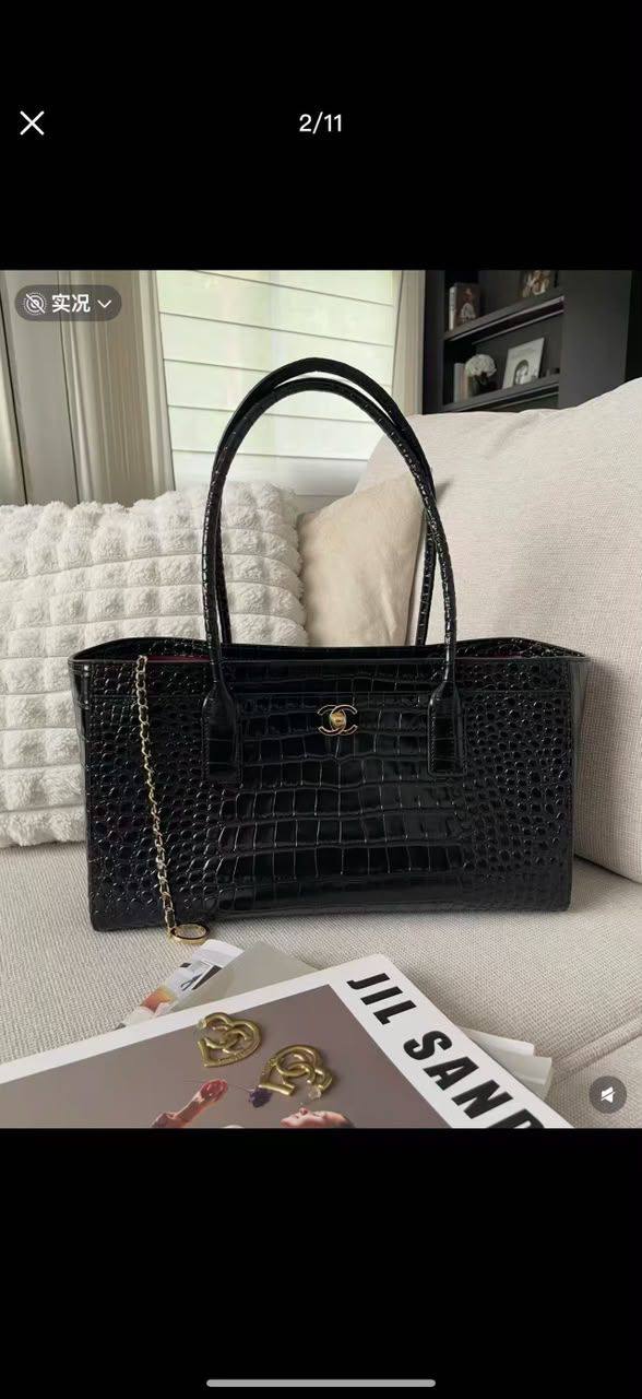 New Stock
Master
350 dhs💓

Zain153
♥️♥️♥️
