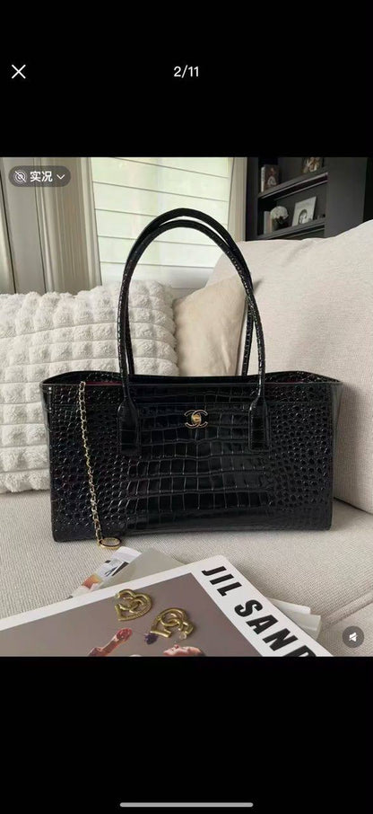 New Stock
Master
350 dhs💓

Zain153
♥️♥️♥️