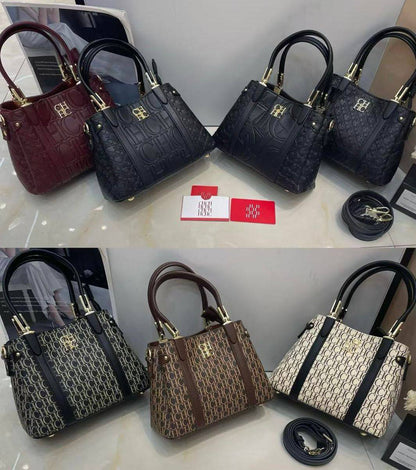 CH

95 dhs❤️

SIZE：22cm

High-quality product

 with a box
🎁🎁🎁

Zain35
♥️♥️♥️