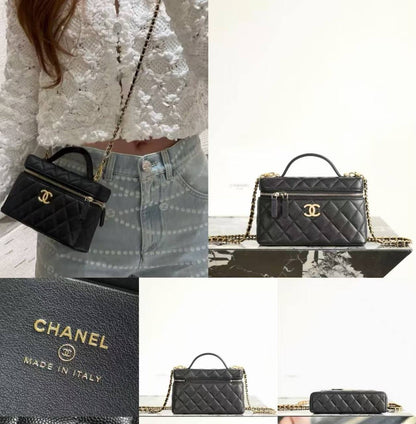 CHANEL
Size  20cm
Withbox
100 dhs✅

Zain04
♥️♥️♥️