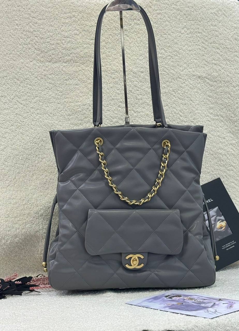 Chanel 
Master🌺🌺
      34Cm Nice
240 dhs💓

Zain131
♥️♥️♥️