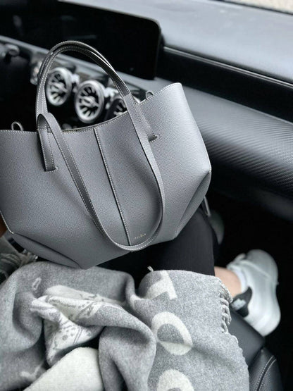 Polene
120 dhs✅

Zain219
♥️♥️♥️