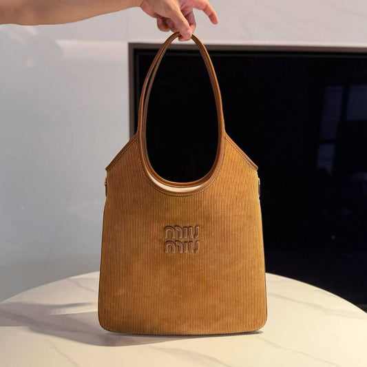 *Miu Miu Ivy corduroy✅*
*Size 35 cm*
For Price 👇 WTSP Text Zain 0568585901

Zain274
♥️♥️♥️