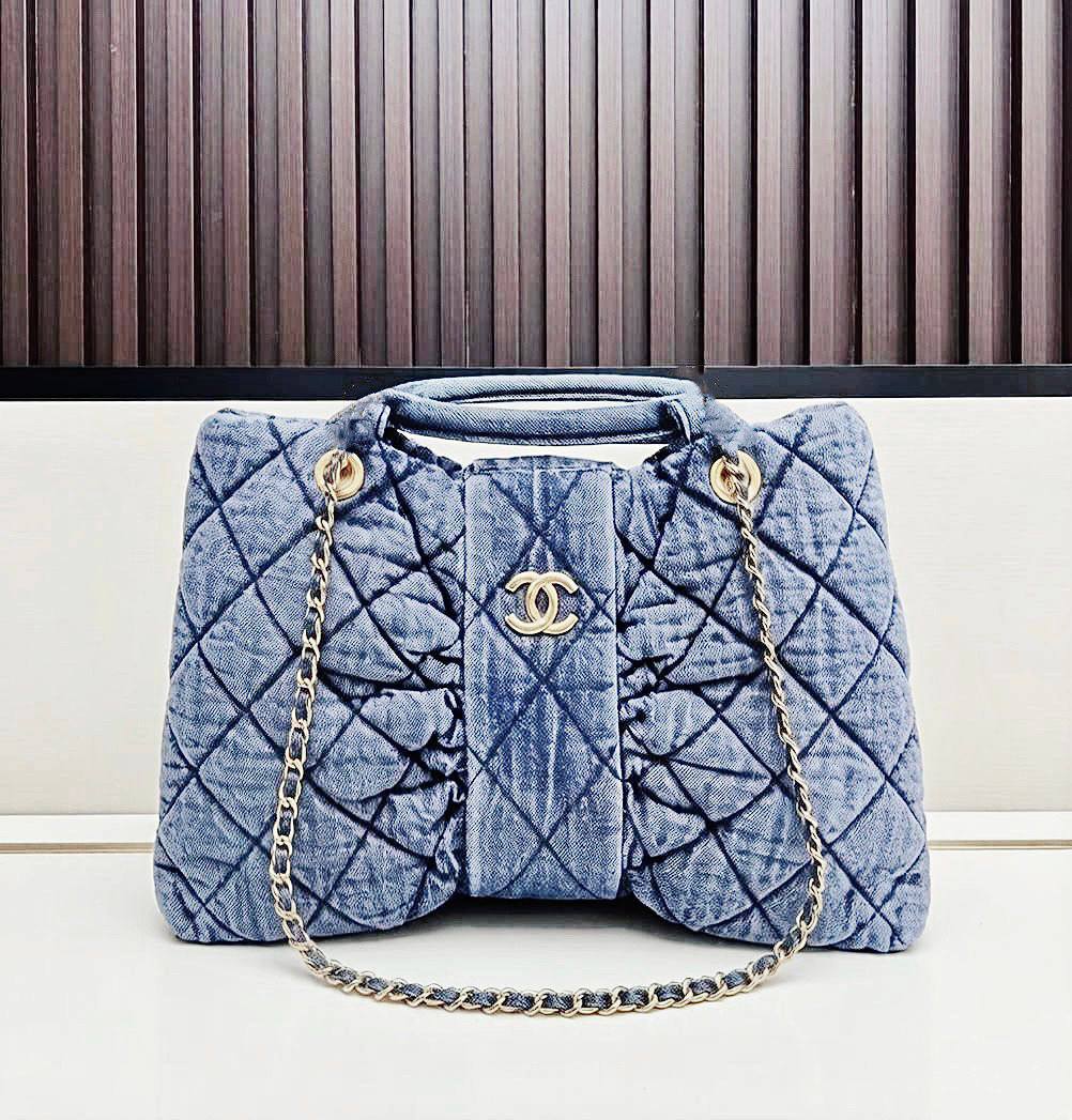 CHANEL 
COPY ONE 
150 dhs👑

Zain39
♥️♥️♥️