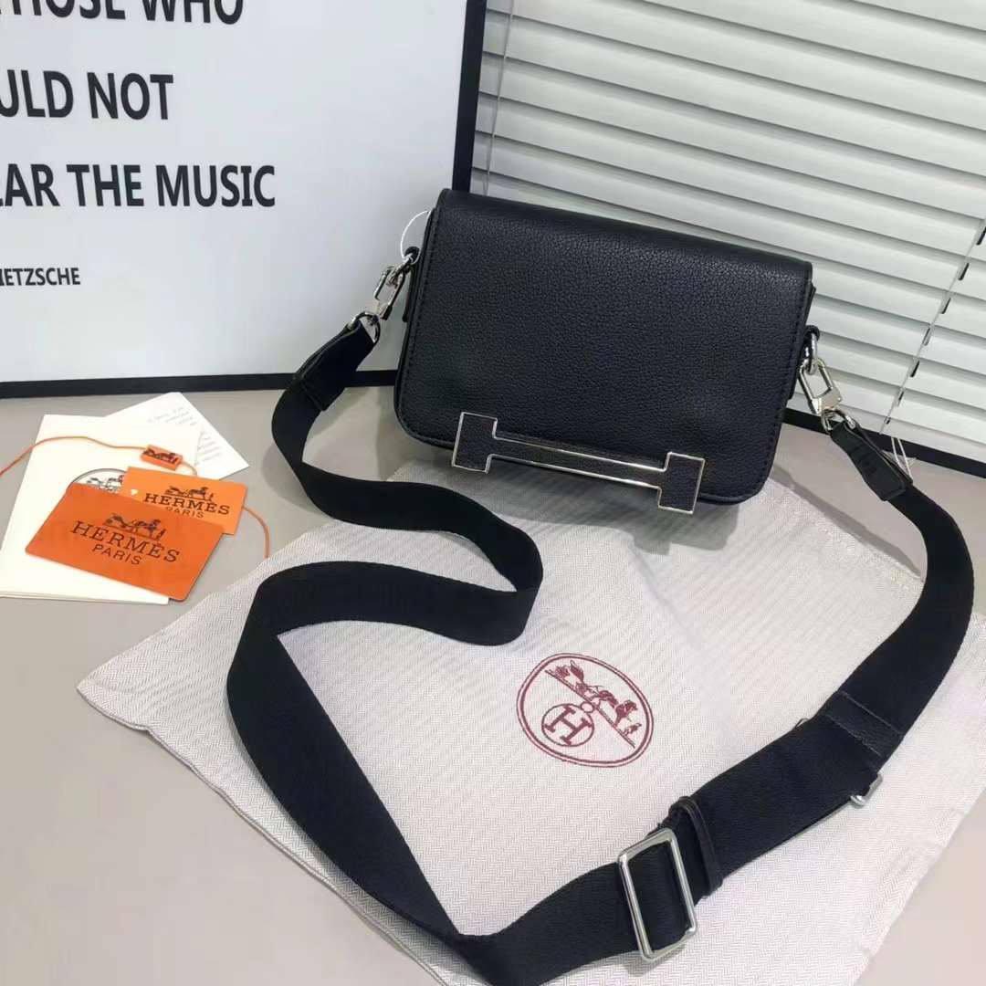 Hermes

115 dhs✅
with box🎁

Zain235
♥️♥️♥️