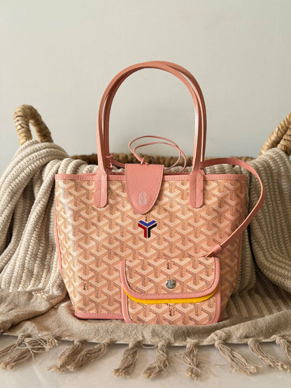 Goyard 
Vipp quality 
Size: 21 cm

For Price 👇 WhatsApp✅
0568585901 
0507557372
0552275751 Owner Zain 👌

Zain315
♥️♥️♥️
