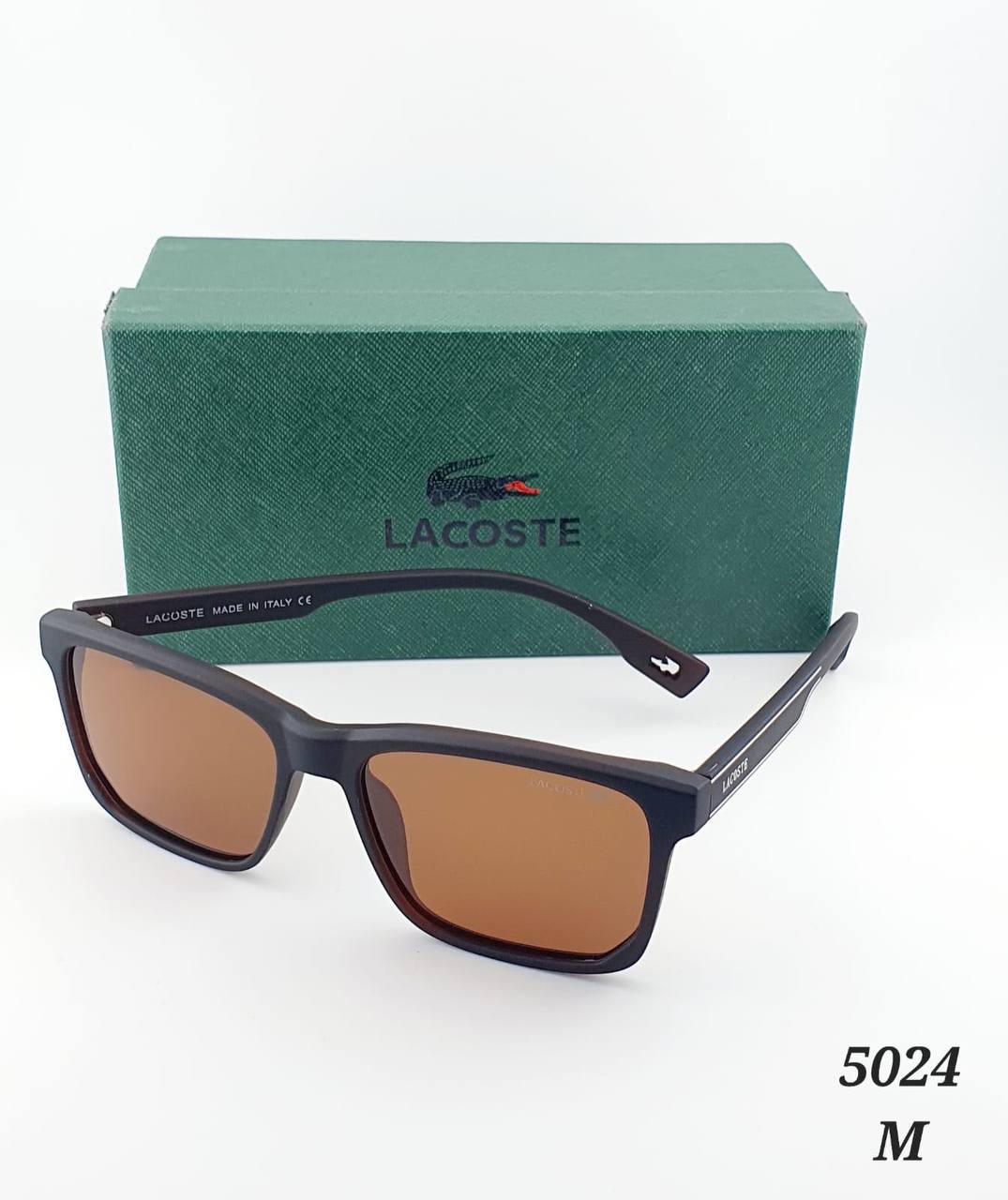Lacoste

Good quality 

75 dhs🇦🇪🇦🇪

Zain182
♥️♥️♥️