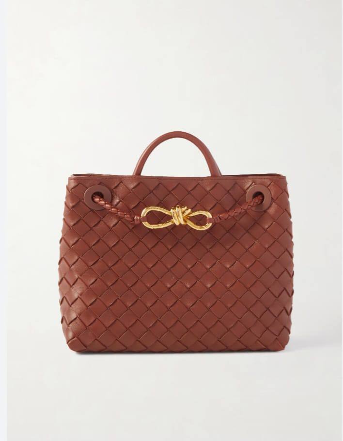 Bottega
⚡26cm
⚡without box
100 dhs💓

Zain118
♥️♥️♥️