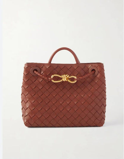 Bottega
⚡26cm
⚡without box
100 dhs💓

Zain118
♥️♥️♥️