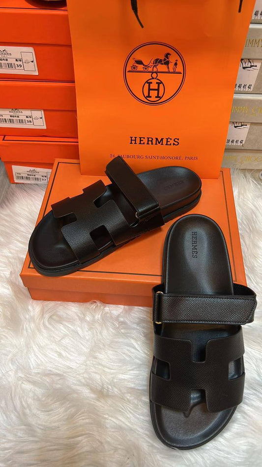 Hermes Slipper, 
High Quality 
Size 36 To 45
100 dhs✅

Zain120
♥️♥️♥️