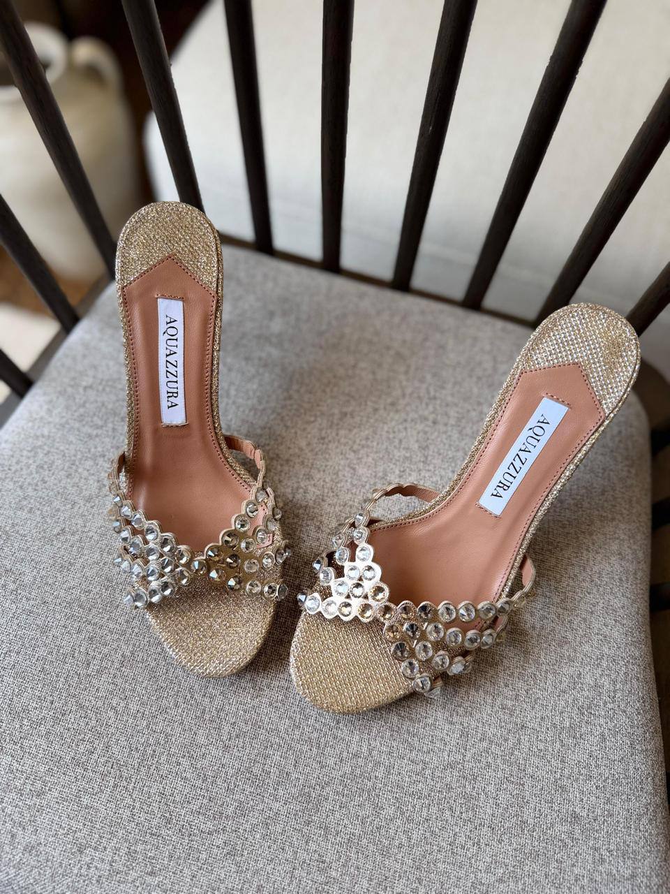 Aquazzura
𝑨𝑨𝑨 𝑸𝑼𝑨𝑳𝑰𝑻𝒀
𝑺𝑰𝒁𝑬 {35 𝒕𝒐 42}
450 dhs✅

Zain81
♥️♥️♥️