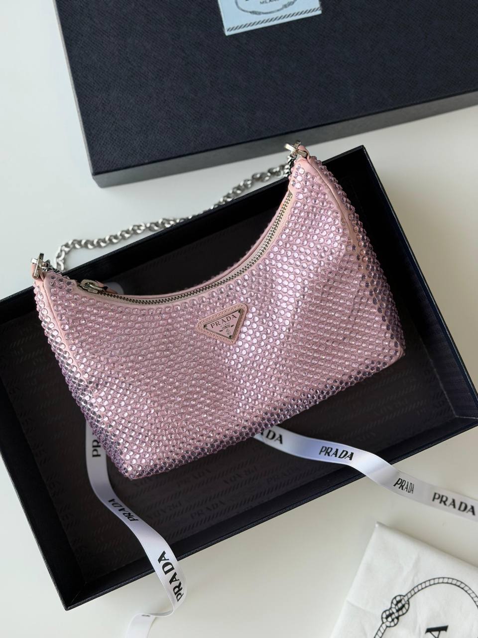 Prada
*vip quality 22 cm*
950 dhs🌺

Zain257
♥️♥️♥️