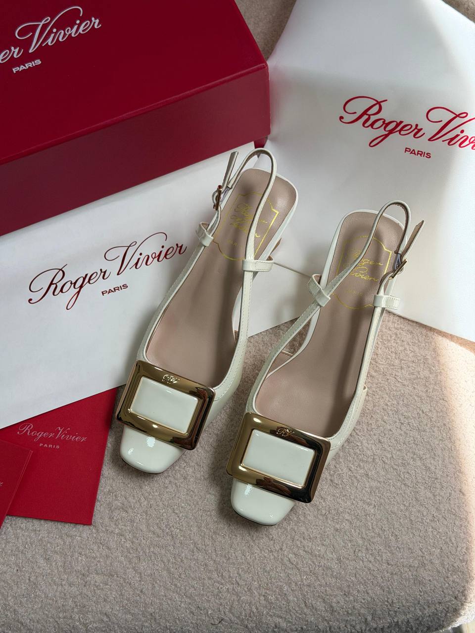 Roger Vivier
𝐑𝐎𝐆𝐄𝐑 𝐕𝐈𝐕𝐈𝐄𝐑
𝐕𝐈𝐏 𝐐𝐔𝐀𝐋𝐈𝐓𝐘
𝐒𝐈𝐙𝐄 {35 𝐭𝐨 42} 
470 dhs✅

Zain81
♥️♥️♥️