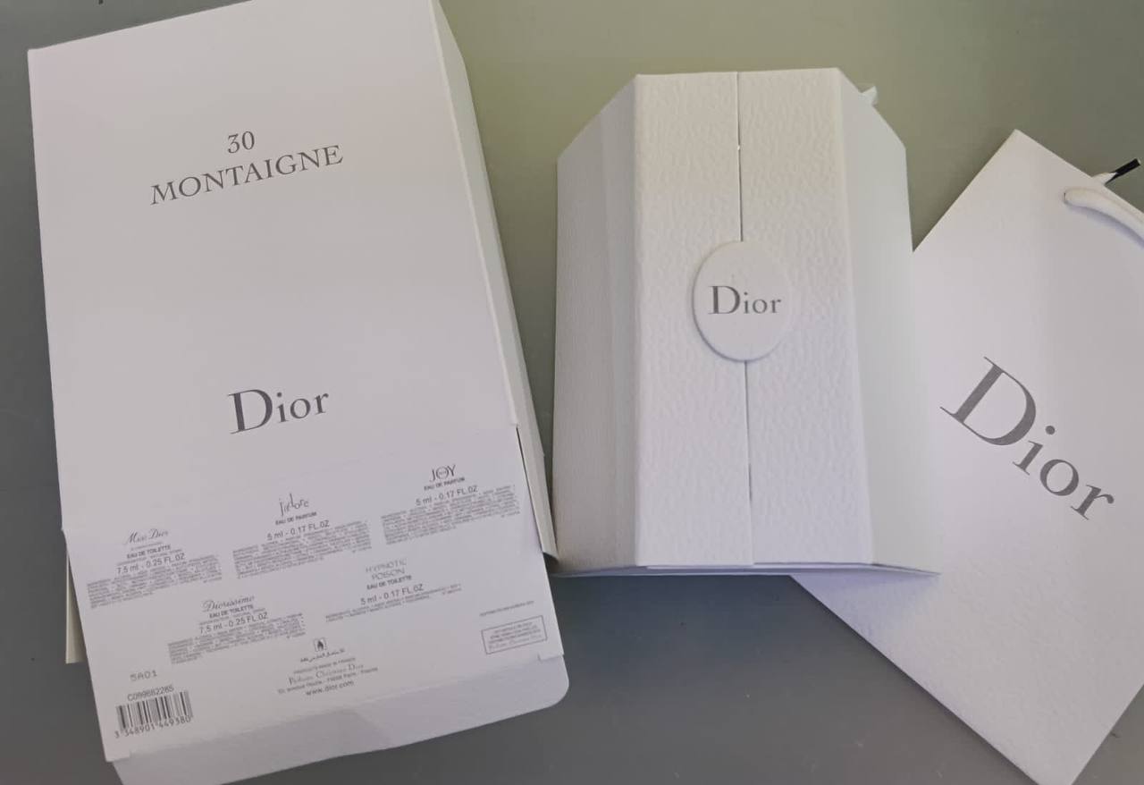 DIOR SET
95 dhs❣️

Zain01
❣️❣️❣️