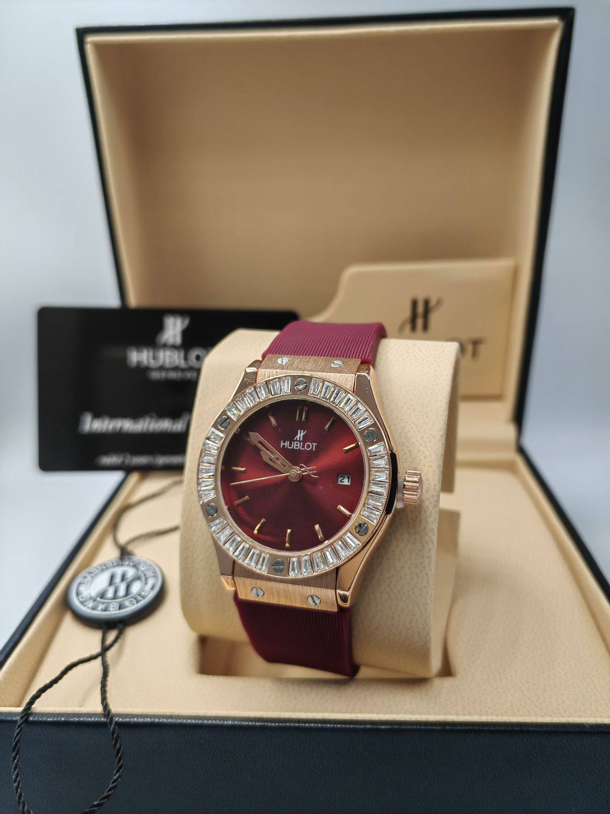 Hublot Ladies 
70 dhs🪙🌨️

Zain08
♥️♥️♥️