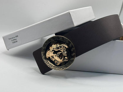 Belts

With box 
🎁🎁🎁

40 dhs🪙🌨️

Zain93
♥️♥️♥️