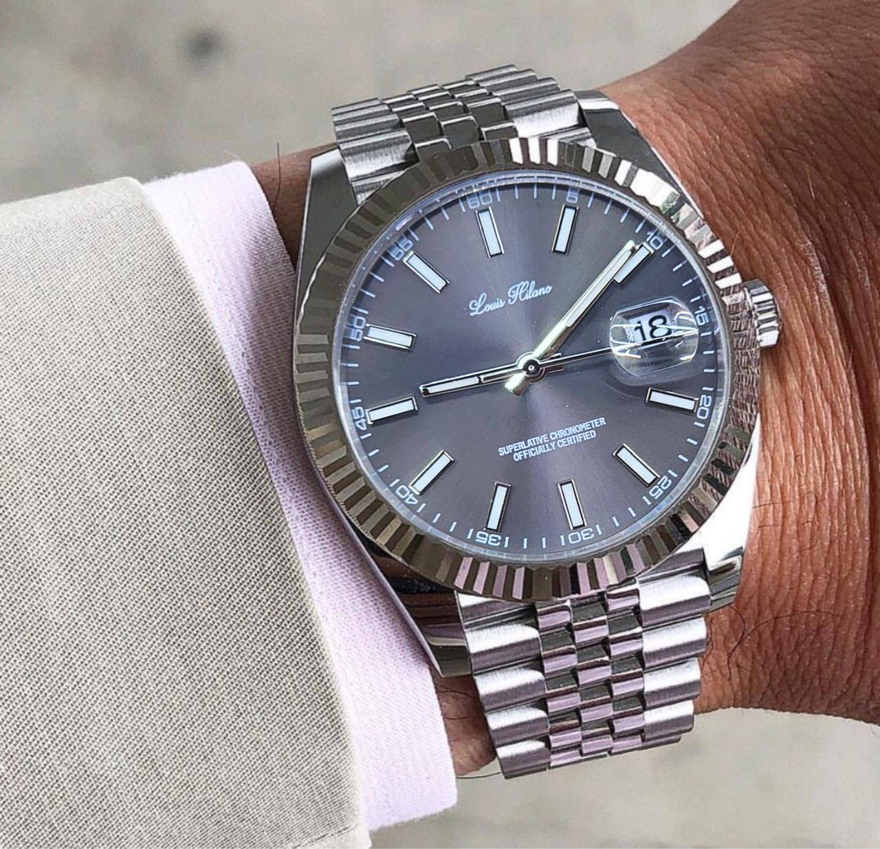 Louis Hilano 
watch for men good quality 
260 dhs💓

Zain59
♥️♥️♥️