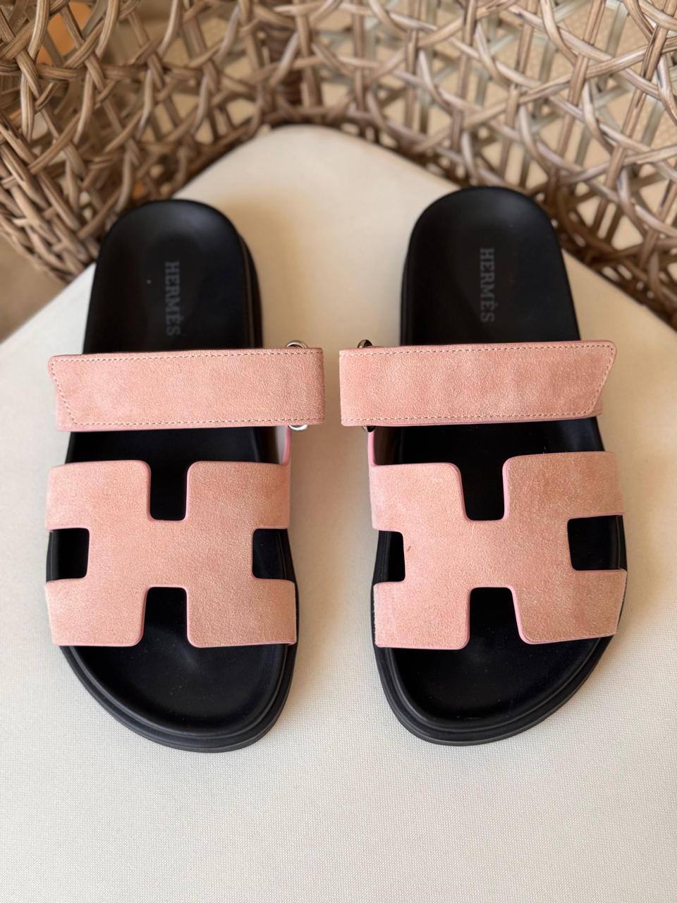 🩶 HERMES 🩶
✨ New Collection
👠 36–41
💎 Premium Quality
🔥 Super Master
450 dhs💛

Zain198
Zain309
♥️♥️♥️