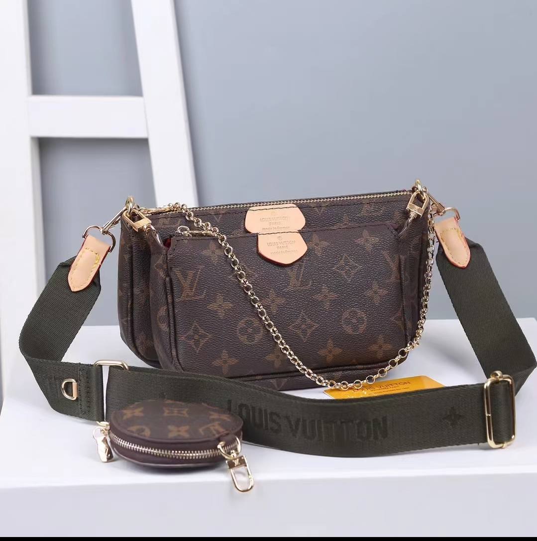 LV
80 dhs✅

with box
🎁🎁🎁

Zain235
♥️♥️♥️