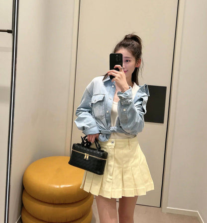 BOTTEGA VENETA 

NEW CAME 

GOOD QUALITY 

ORIGINAL DESIGN  
WITH BOX 
90 dhs🇦🇪🇦🇪

Zain295
Zain17
♥️♥️♥️