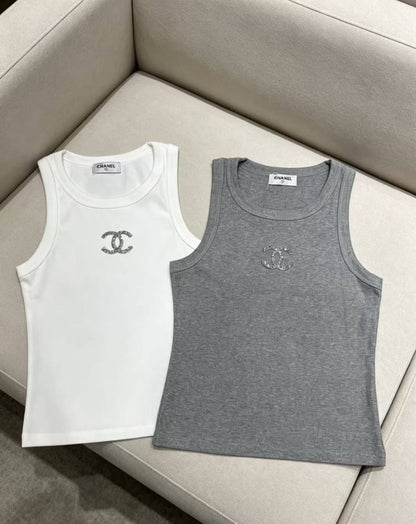 *New collections*                                                
CHANEL
*Super Master quality*
*Sizes: S M L XL* 
230 dhs✅

Zain308
♥️♥️♥️