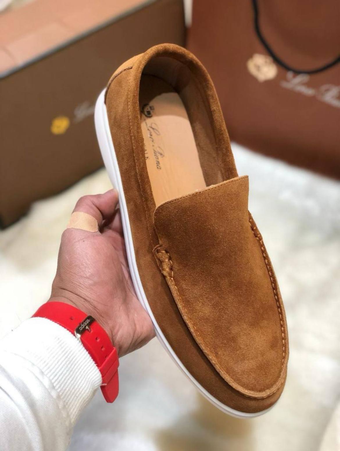Loro Piana
Size:40 to 45
150 dhs❤️

Zain241
♥️♥️♥️