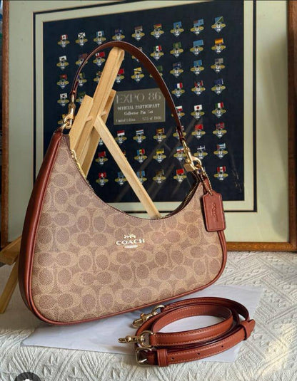 Coach
95 dhs✅
Good quality 

Size28cm

Zain06
♥️♥️♥️