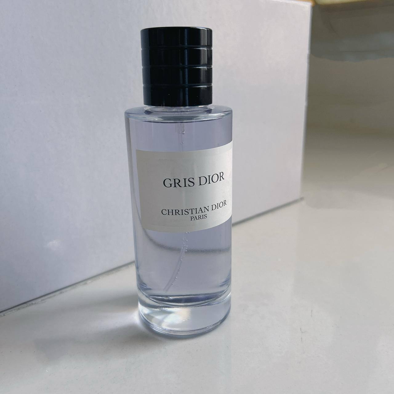 Dior
100 ml
35 dhs🪙💚
good quality

Zain17
🌸🌸🌸