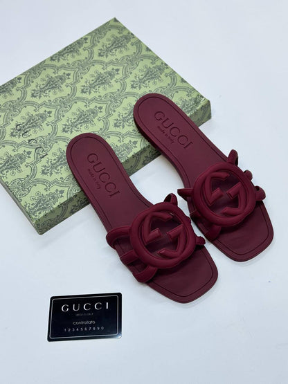 GUCCI RUBBER 
70 dhs🇦🇪🇦🇪

New arrive 
Size 36-41

Zain21
Zain86
♥️♥️♥️