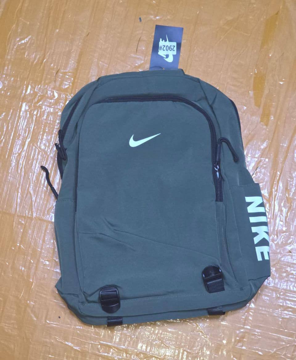 School 🏫 bags 🎒 

50 dhs🇦🇪🇦🇪

Zain27
♥️♥️♥️