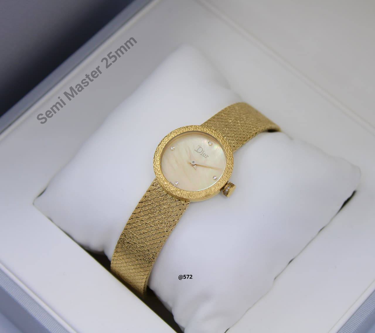 DIOR WOMEN BATTERY 
25MM

230 dhs🪙🌨️

Zain58
♥️♥️♥️