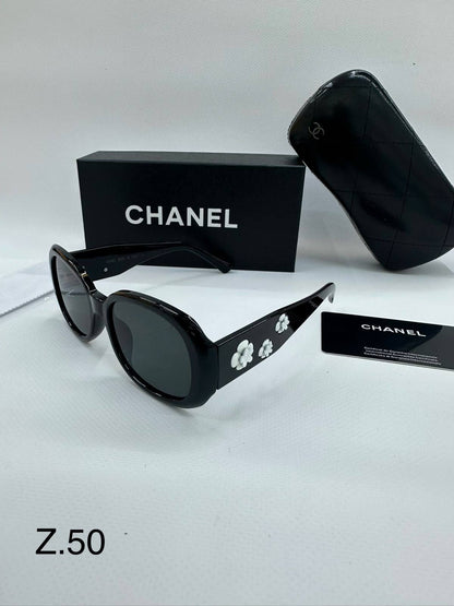 CHANEL
Sunglasses 💥
Copy 1️⃣ 
good quality 💯
With original boxes  🗃️ 
60 dhs✅

Zain216
♥️♥️♥️