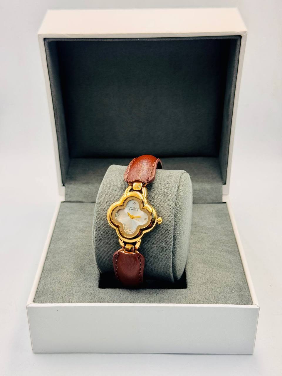 VCA Ladies 
offer price 
55 dhs✅

Zain08
♥️♥️♥️
