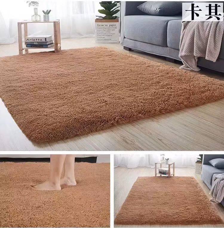 Velvet carpet 
Washing machine you can wash .
Good quality strong for long time !!
Size 160*210
120 dhs✅

Zain99
♥️♥️♥️